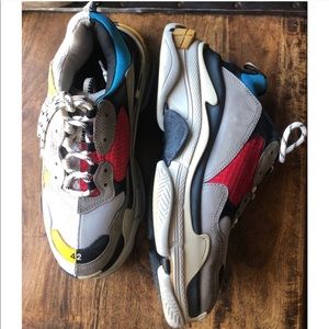Authentic BALENCIAGA TRIPLE S BI COLOR SNEAKERS 9